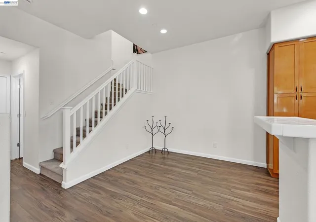 Listing Photo 4 - Condo for sale in building located at 341 Imagination Pl, Milpitas, CA 95035