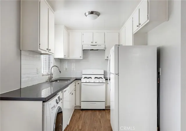 Homes for sale in Los Angeles, CA | 6900 Knowlton Pl, Los Angeles, CA 90045 | MLS# SB26155373