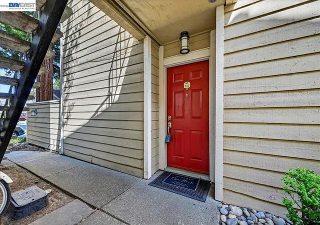 Photo 1 of Sale Pending at 242 Eastridge Dr, San Ramon, CA 94582 | MLS# 41141842 | Listing updated on 2026-10-04