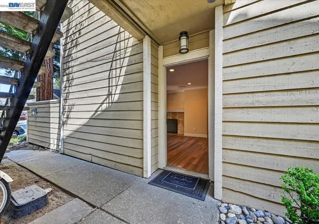 Photo 2 of Sale Pending at 242 Eastridge Dr, San Ramon, CA 94582 | MLS# 41141842 | Listing updated on 2026-10-04