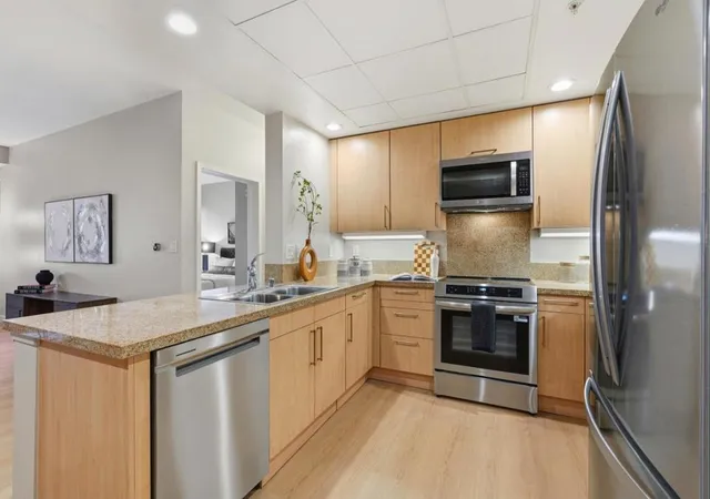 Listing Photo 4 - Condo for sale in Plant 51 located at 88 Bush St, San Jose, CA 95126 - Unit #1101