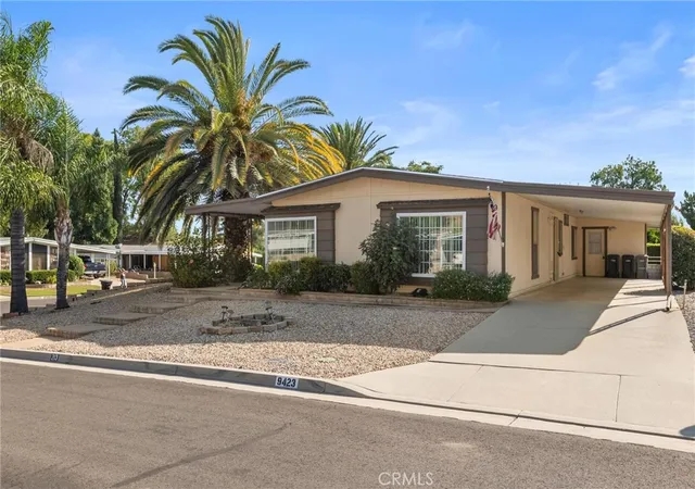 Photo 3 of Sale Pending at 9423 Corbie Ct, Calimesa, CA 92320 | MLS# IG26155477 | Listing updated on 2026-09-11