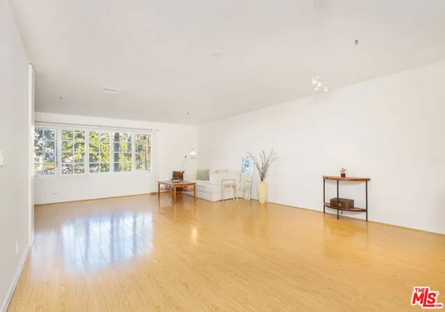 Homes for sale in Santa Monica, CA | 1040 4Th St #106, Santa Monica, CA 90403 | MLS# 26860781