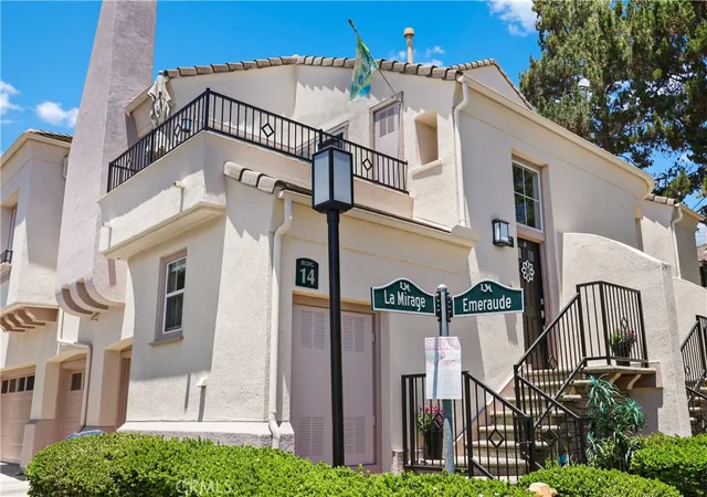 Photo 3 of Condo for sale at 7 Emeraude, Aliso Viejo, CA 92656 | MLS# PW26149075 | Listing updated on 2026-09-03
