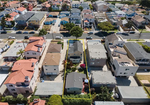 Photo 2 of Sale Pending at 225 N Juanita, Redondo Beach, CA 90277 | MLS# SB26154611 | Listing updated on 2026-09-23