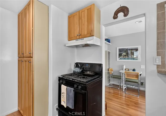 Photo 4 of Sale Pending at 225 N Juanita, Redondo Beach, CA 90277 | MLS# SB26154611 | Listing updated on 2026-09-23