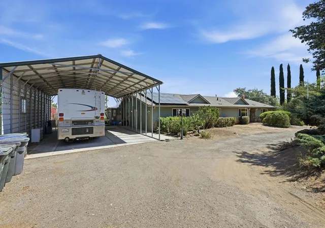 Photo 3 of Single family home for sale at 133 La Cresta Hts Rd, El Cajon, CA 92021 | MLS# 260017445SD | Listing updated on 2026-07-16