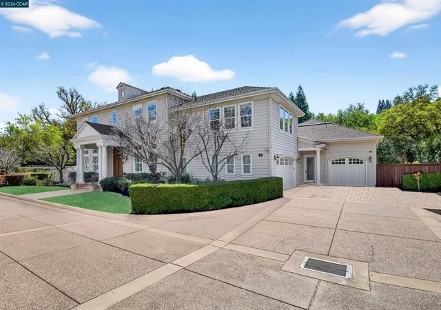 Photo 4 of Single family home for sale at 3 Brooktree Dr, Danville, CA 94506 | MLS# 41141895 | Listing updated on 2026-10-09