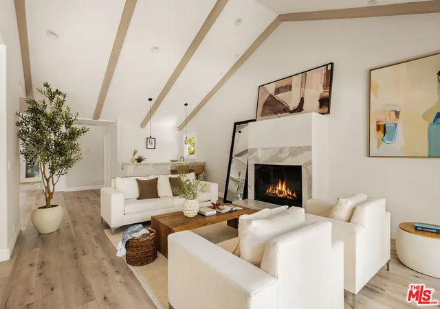 Photo 3 of Single family home for sale at 19443 Hatteras St, Tarzana, CA 91356 | MLS# 26860835 | Listing updated on 2026-09-30