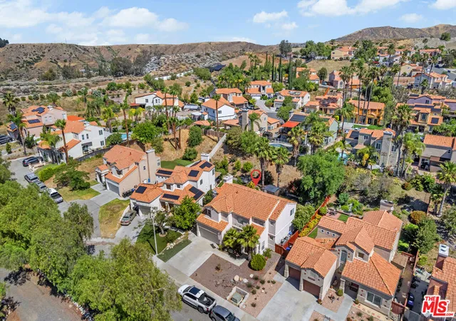 Photo 4 of Single family home for sale at 17929 Hatridge Ln, Canyon Country, CA 91387 | MLS# 26834959 | Listing updated on 2026-07-16