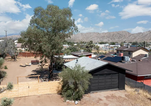 Photo 3 of Single family home for sale at 7438 Deer Trl, Yucca Valley, CA 92284 | MLS# 219150384PS | Listing updated on 2026-10-07