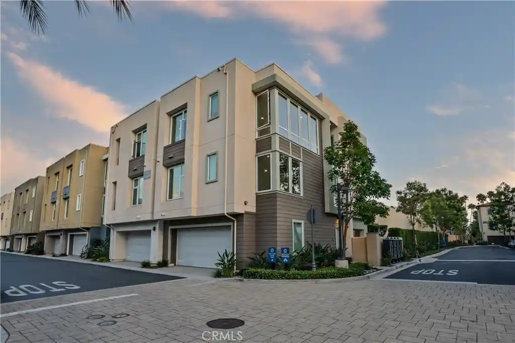 Townhouse for sale at 2765 Doheny, Dana Point, CA 92629 | MLS# OC26155492
