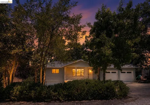 Photo 1 of Single family home for sale at 15250 Mckamey Ct, Sonora, CA 95370 | MLS# 41141917 | Listing updated on 2026-10-03