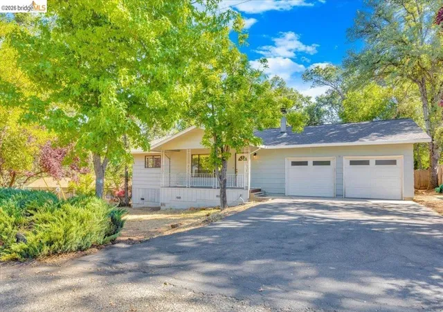 Photo 3 of Single family home for sale at 15250 Mckamey Ct, Sonora, CA 95370 | MLS# 41141917 | Listing updated on 2026-10-03