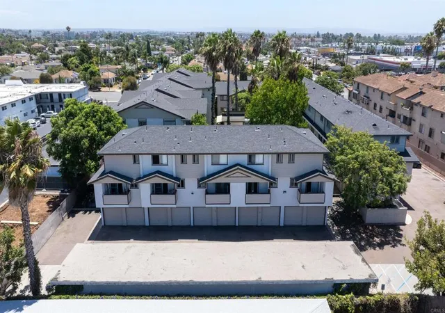 Photo 3 of Townhouse for sale at 569 East St #14, Chula Vista, CA 91910 | MLS# NDP2606787 | Listing updated on 2026-10-07