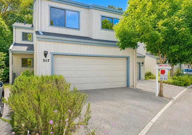Townhouse for sale at 317 Village Crk Rd, Aptos, CA 95003 | MLS# ML82054509