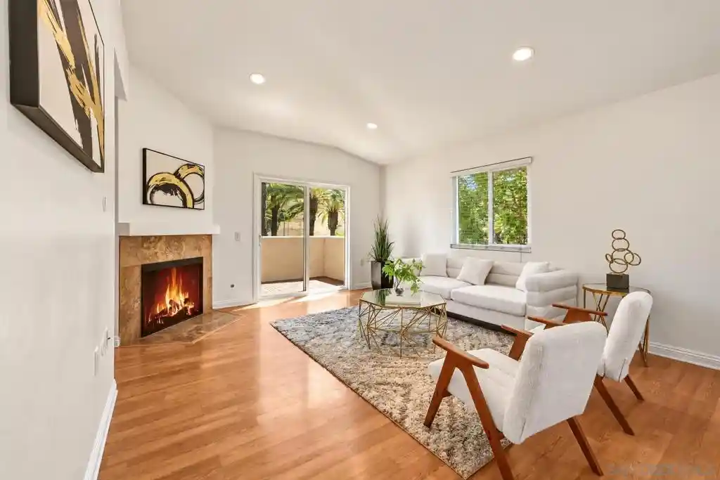 Listing Photo 1 - Condo for sale in 100 Sea Cliff located at 100 Sea Cliff, Oceanside, CA 92056 - Unit #106