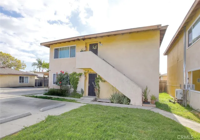Homes for sale in Bell Gardens, CA | 6029 Live Oak St, Bell Gardens, CA 90201 | MLS# CV26155723