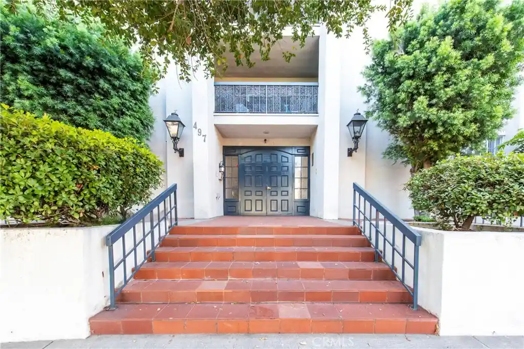 Listing Photo 1 - Condo for sale in 497 S El Molino Ave located at 497 S El Molino Ave, Pasadena, CA 91101 - Unit #205