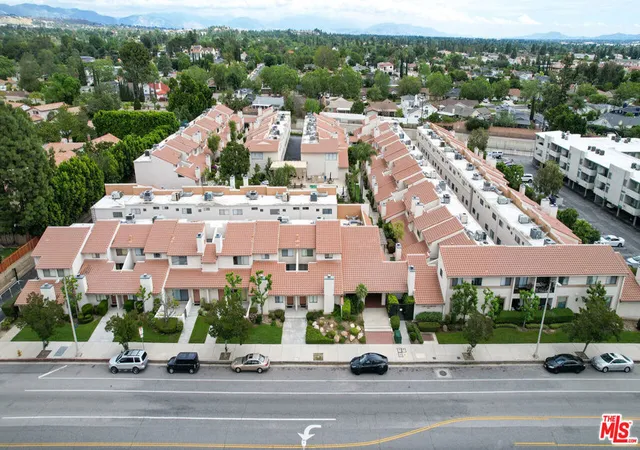 Photo 15 of Townhouse for sale at 10444 Canoga Ave #26, Chatsworth, CA 91311 | MLS# 26860949 | Listing updated on 2026-10-05