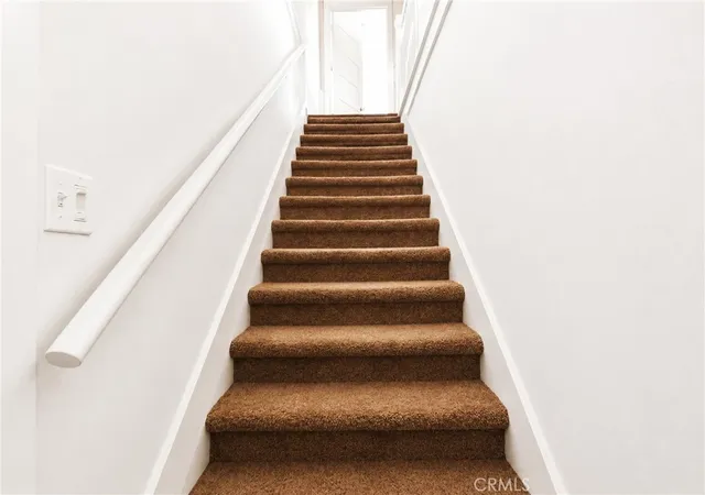 Photo 3 of House for sale at 1394 N Raymond, Pasadena, CA 91103 | MLS# IG26155767 | Listing updated on 2026-10-06