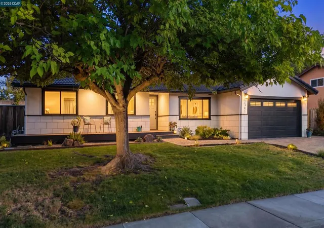 Photo 3 of Sale Pending at 1541 Longford Ct, Walnut Creek, CA 94598 | MLS# 41141943 | Listing updated on 2026-09-14