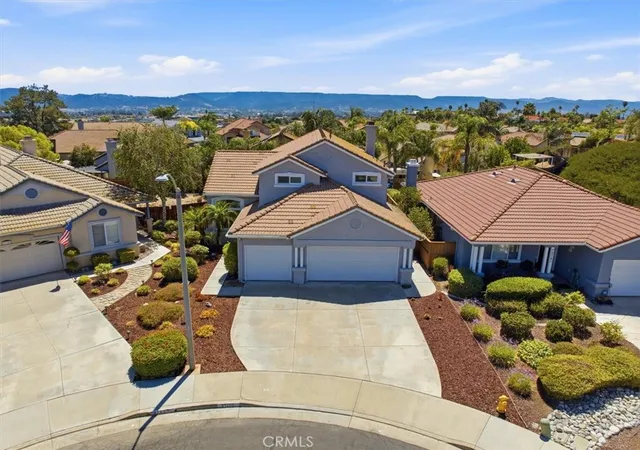Photo 2 of Single family home for sale at 39785 Naples, Murrieta, CA 92563 | MLS# SW26149826 | Listing updated on 2026-09-30