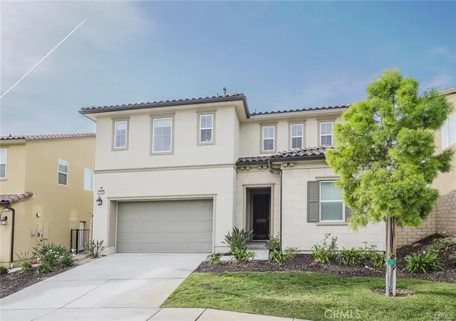 Photo 2 of Single family home for sale at 19032 Carranza, Santa Clarita, CA 91350 | MLS# SR26155994 | Listing updated on 2026-10-02