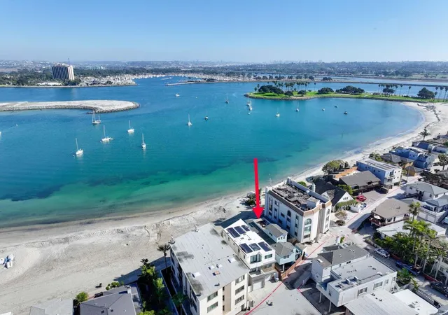 2nd image of 2812 Bayside Walk, San Diego, CA 92109 | MLS# NDP2606798