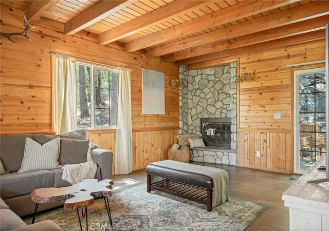 Photo 3 of Single family home for sale at 24071 Fern Glen, Crestline, CA 92325 | MLS# IG26155981 | Listing updated on 2026-09-27