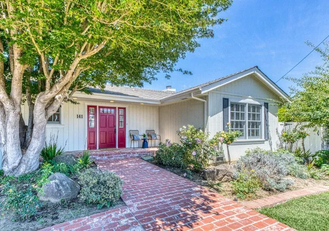 Photo 3 of Single family home for sale at 141 Cutter Dr, Watsonville, CA 95076 | MLS# ML82054546 | Listing updated on 2026-10-12