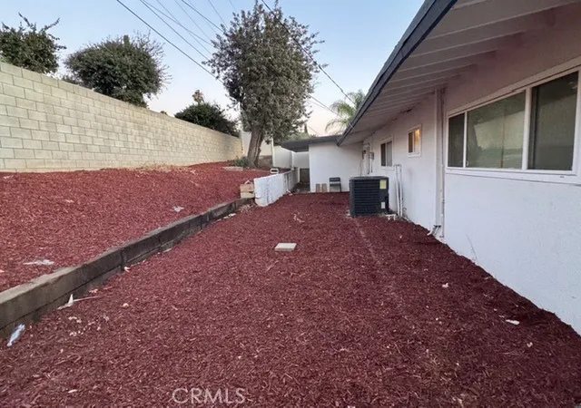 Photo 3 of Single family home for sale at 4008 Mt Vernon, Riverside, CA 92507 | MLS# WS26140574 | Listing updated on 2026-09-28