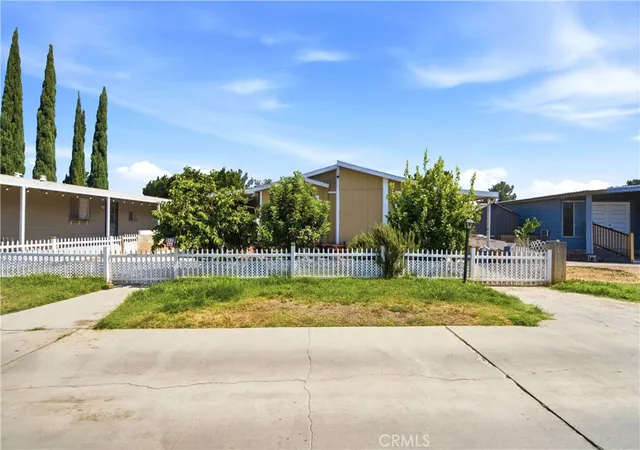 Photo 3 of Manufactured home for sale at 5800 Hamner #512, Eastvale, CA 91752 | MLS# HD26156028 | Listing updated on 2026-09-03