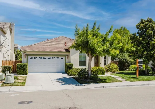 2nd image of 2379 Gaines Ln, Tracy, CA 95377 | MLS# ML82053060