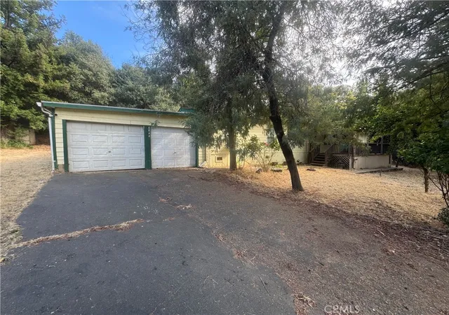 Photo 2 of Manufactured home for sale at 6844 Floyd Way, Nice, CA 95464 | MLS# LC26155340 | Listing updated on 2026-09-03