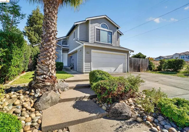 Photo 3 of Single family home for sale at 2717 Lobelia Ct, Antioch, CA 94531 | MLS# 41141966 | Listing updated on 2026-09-16