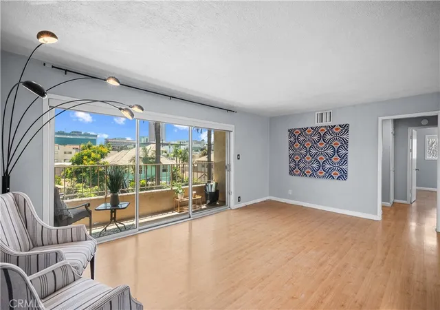 Photo 4 of Condo for sale at 401 West 5th #3C, Long Beach, CA 90802 | MLS# IG26155933 | Listing updated on 2026-09-29