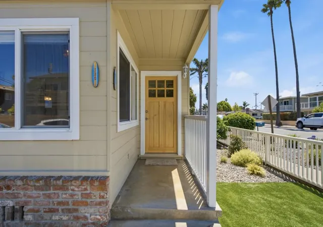 Photo 3 of Single family home for sale at 130 Bennett Rd, Aptos, CA 95003 | MLS# ML82054583 | Listing updated on 2026-10-12