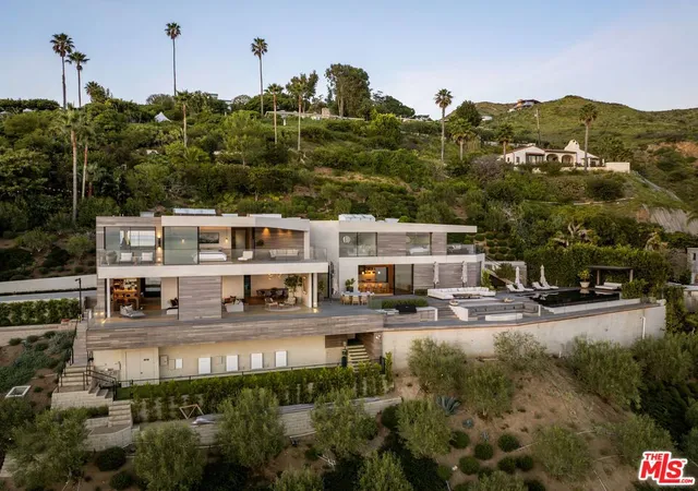 Photo 2 of Single family home for sale at 3952 Ridgemont Dr, Malibu, CA 90265 | MLS# 26839513 | Listing updated on 2026-09-04