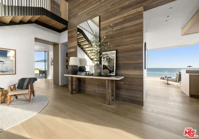 Photo 4 of Single family home for sale at 3952 Ridgemont Dr, Malibu, CA 90265 | MLS# 26839513 | Listing updated on 2026-09-04