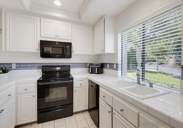 5th image of 17814 Villamoura Dr, Poway, CA 92064 | MLS# 260017525SD