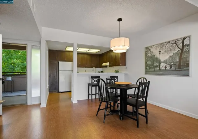 5th image of 1348 Rockledge Ln, Walnut Creek, CA 94595-2812