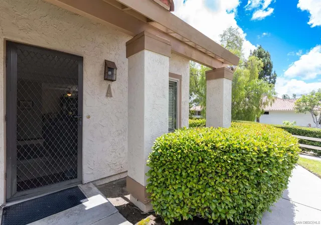 2nd image of 11872 Bernardo Terrace Unit A, San Diego, CA 92128 | MLS# 260017528SD