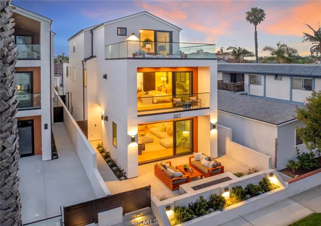 Photo 1 of Single family home for sale at 307 14th Street, Huntington Beach, CA 92648 | MLS# OC26155960 | Listing updated on 2026-09-26