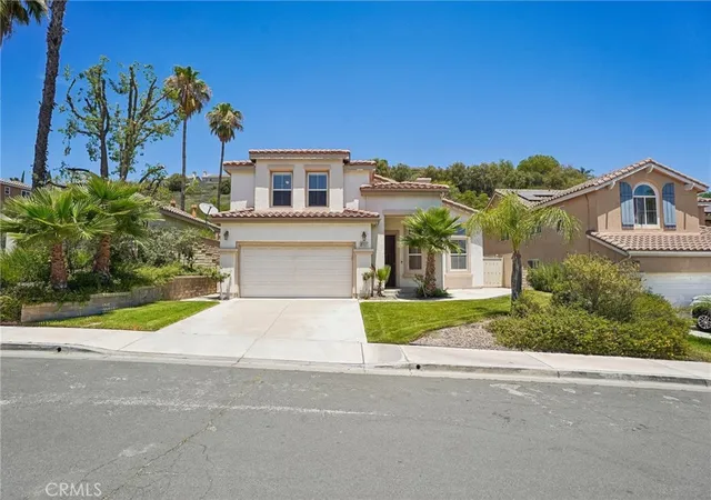 Photo 3 of Single family home for sale at 21117 Oakleaf Cyn Dr, Newhall, CA 91321 | MLS# SR26155026 | Listing updated on 2026-10-10