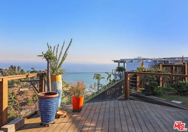 Homes for sale in Malibu, CA | 3912 Spray Ln, Malibu, CA 90265 | MLS# 26861247