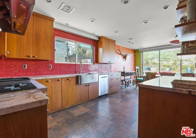 Homes for sale in Malibu, CA | 3912 Spray Ln, Malibu, CA 90265 | MLS# 26861247