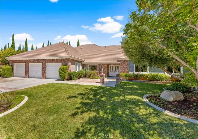 Photo 1 of Sale Pending at 2705 Brentwood Dr, Lancaster, CA 93536 | MLS# SR26152340 | Listing updated on 2026-10-06