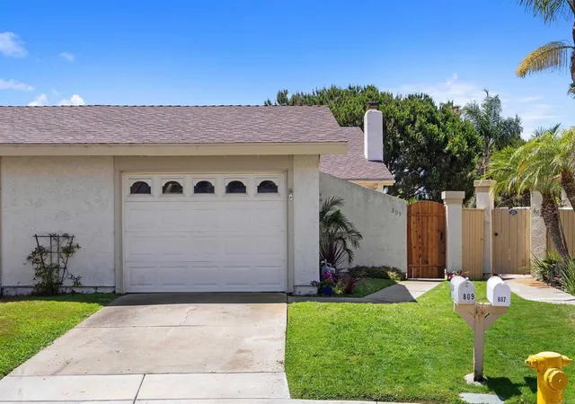 Homes for sale in Carlsbad, CA | 809 Caminito Del Reposo, Carlsbad, CA 92011 | MLS# NDP2606816
