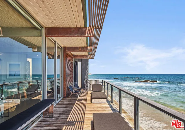 Homes for sale in Malibu, CA | 24956 Malibu Rd, Malibu, CA 90265 | MLS# 26860749